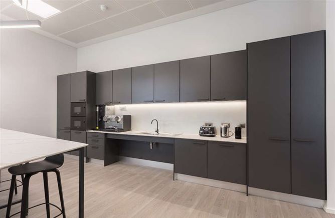 Photo 7 of 9 — Part Ground Floor, Georges Court, Townsend Street