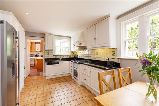 105 St Lawrence Road, Clontarf, Dublin 3