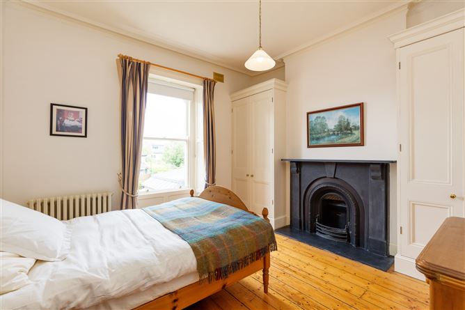 105 St Lawrence Road, Clontarf, Dublin 3