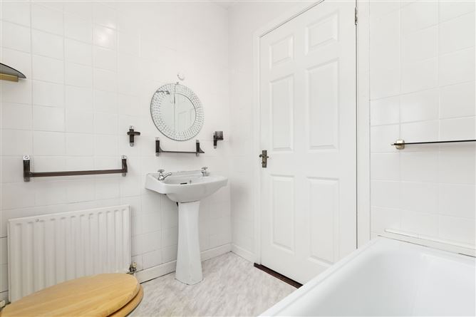 24 Oakfield Park, Sligo, Sligo