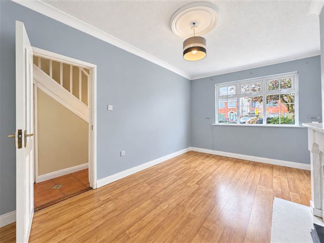 4 Woodvale Drive, Clonsilla, Dublin 15
