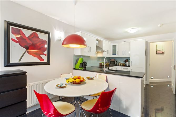 8 & 8A Fairfield Court, Sandymount, Dublin 4