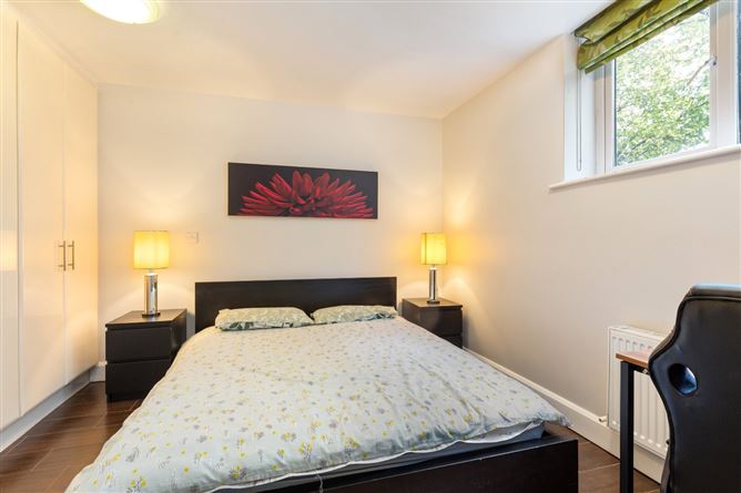 8 & 8A Fairfield Court, Sandymount, Dublin 4