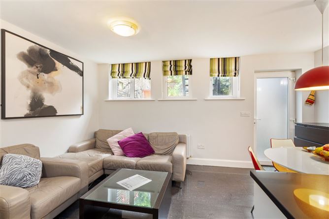 8 & 8A Fairfield Court, Sandymount, Dublin 4