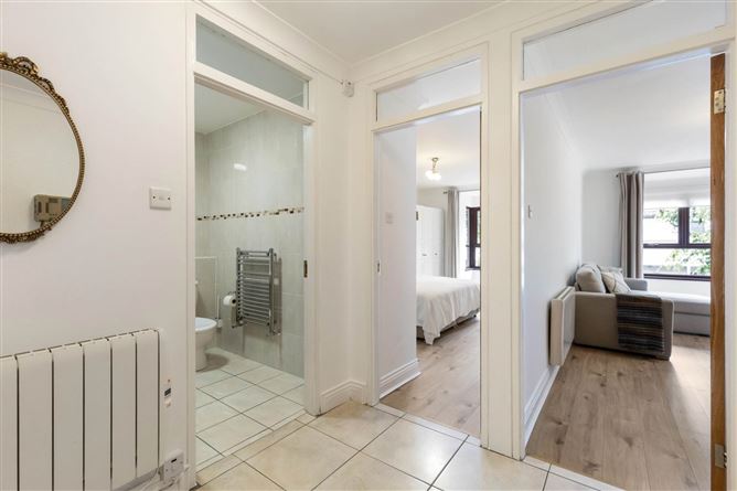 Photo 2 of 10 — Apt 2, Verschoyle House, Mount Street Lower, Dublin 2