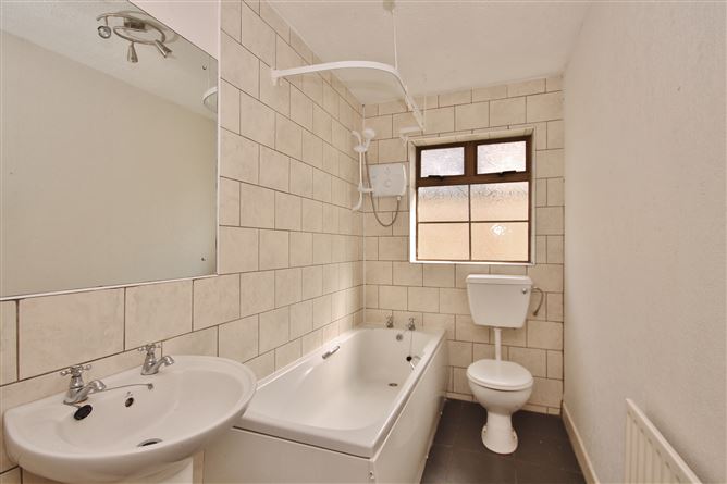 28 St Mantans Road, Wicklow