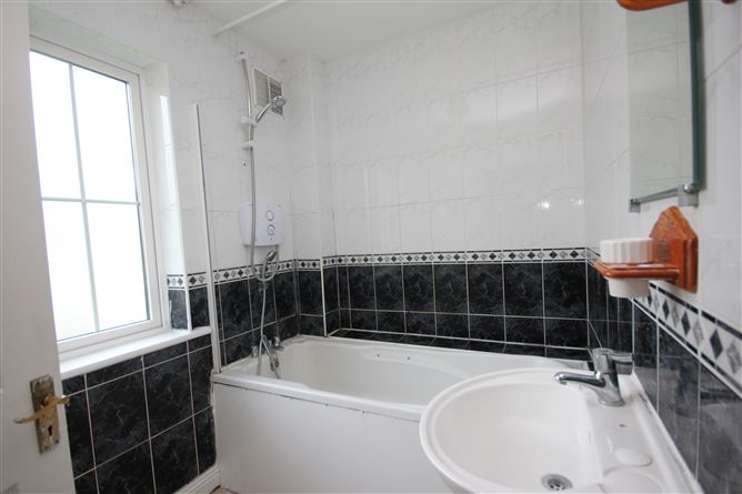 2A Lake Edge, Kilminchy, Portlaoise, Laois
