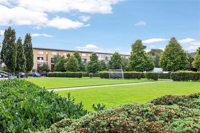 10 Castlegate Crescent, Adamstown, Lucan, Co. Dublin