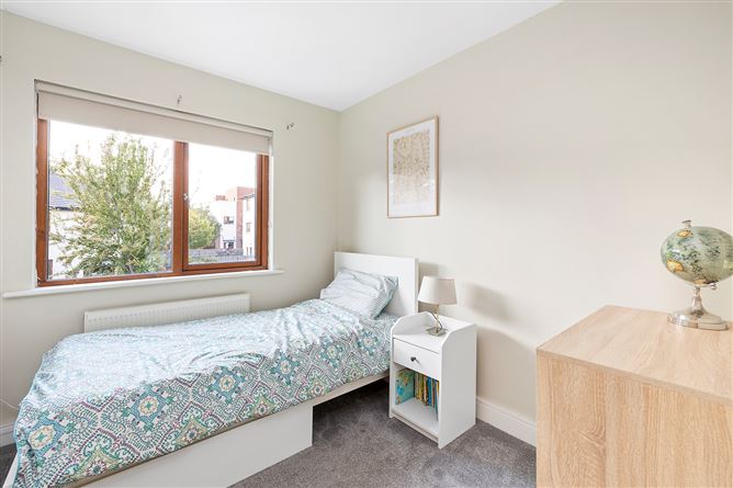 10 Castlegate Crescent, Adamstown, Lucan, Co. Dublin