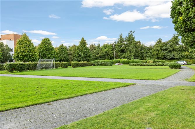 10 Castlegate Crescent, Adamstown, Lucan, Co. Dublin