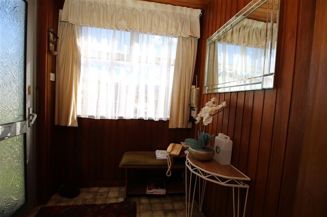 24 Ballycasheen Terrace, Woodlawn Road, Killarney, Kerry