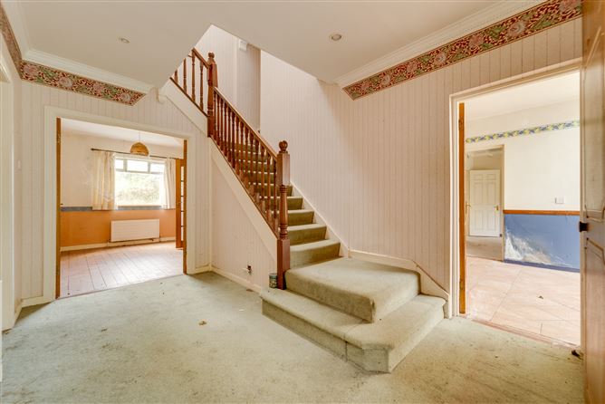 6 Hollywood Park, Goatstown, Dublin 14