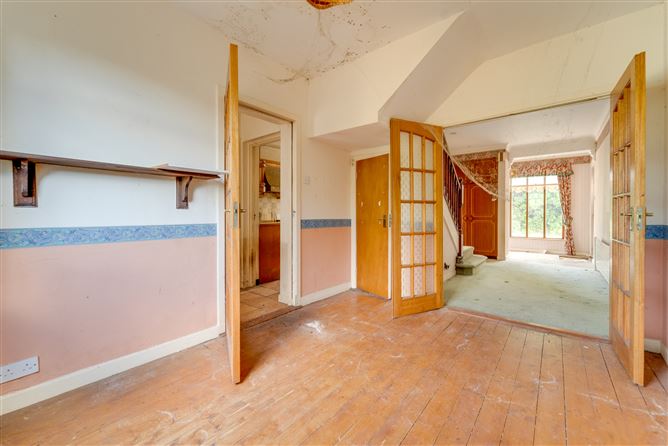 6 Hollywood Park, Goatstown, Dublin 14