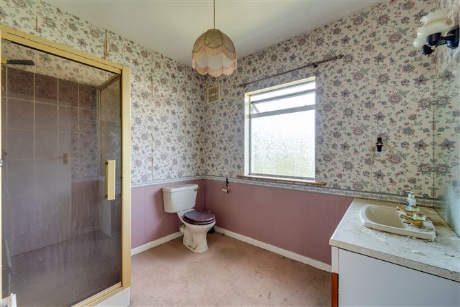 6 Hollywood Park, Goatstown, Dublin 14