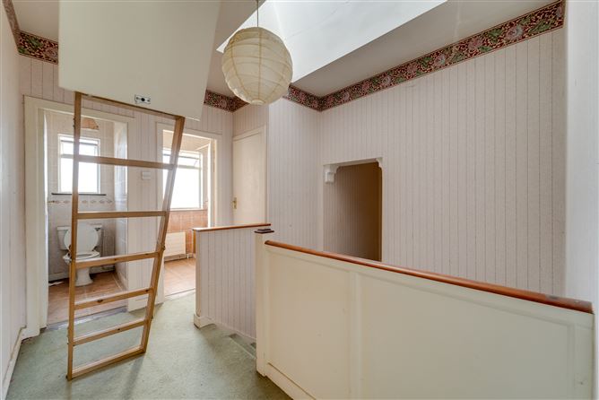 6 Hollywood Park, Goatstown, Dublin 14