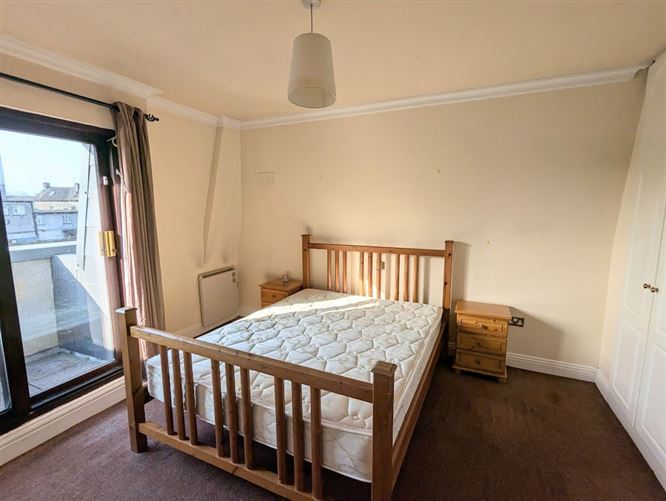 310 The Coachyard, Abbey Street, Nenagh, Co. Tipperary