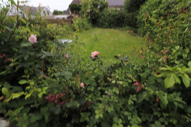 89 Whitethorn Drive Lower, Caherdavin Heights , Caherdavin, Limerick