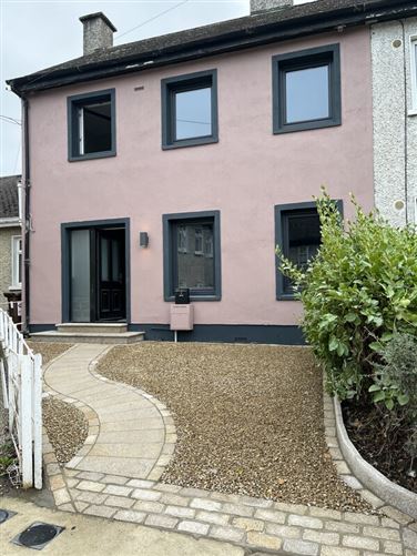 Rustic coastal double room, Bray, Co. Wicklow