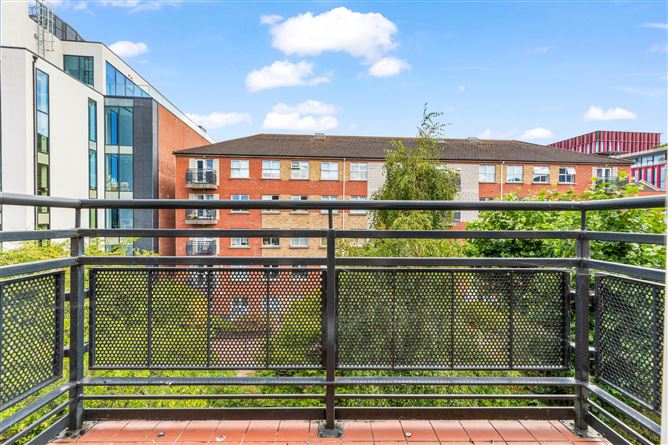 Photo 8 of 10 — Apt 83 Windmill Lane, South City Centre, Dublin 2