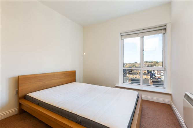 64 Phoenix, Riverpark Apartments,Conyngham Road, Islandbridge, Dublin 8