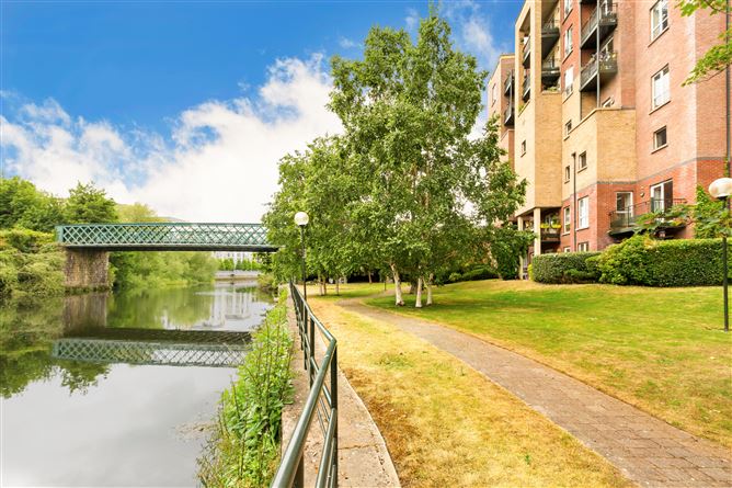 64 Phoenix, Riverpark Apartments,Conyngham Road, Islandbridge, Dublin 8