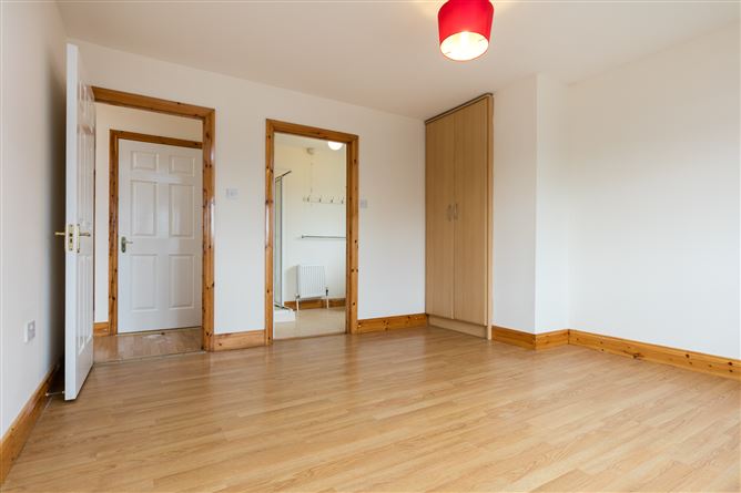 5 Cluain Caislean, Ferns, Co. Wexford