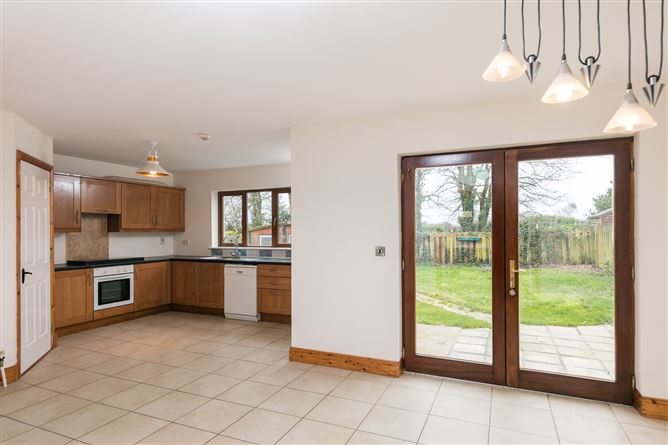 5 Cluain Caislean, Ferns, Co. Wexford