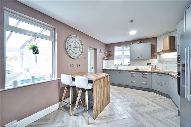 8 Maple Grove, Rathcoole, Dublin
