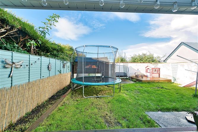 8 Maple Grove, Rathcoole, Dublin