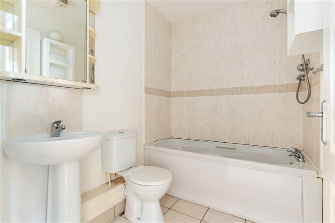 6 Eaton Green, Rathcoole, County Dublin