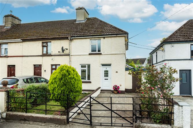 https://photos-a.propertyimages.ie/media/2/2/8/4946822/ac01e512-b1c2-4b02-ab21-0c09a64e266e_l.jpg