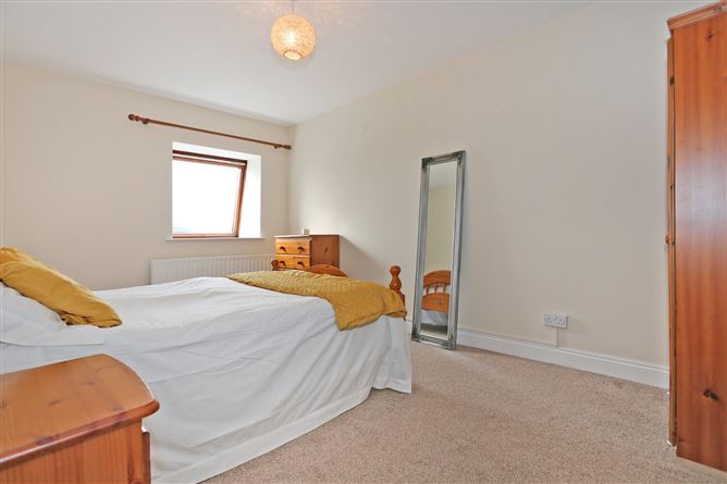 14 Strand Court, O'Callaghan Strand, Limerick