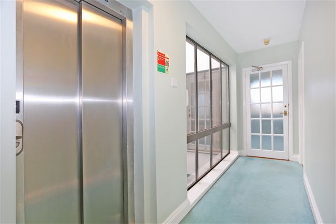 14 Strand Court, O'Callaghan Strand, Limerick