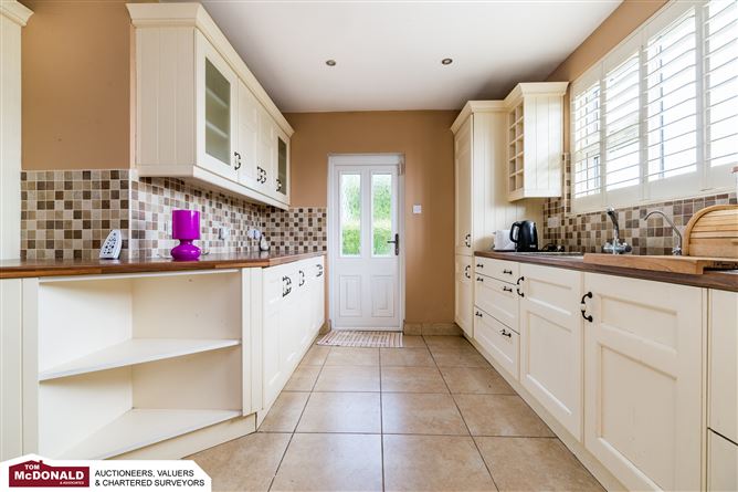 48 Saint Brochan's Park, Bracknagh, Offaly