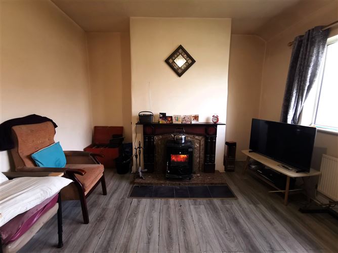 8 Ely Place, Crinkle, Birr, Co. Offaly