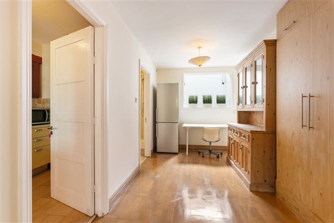 69 Merrion Strand, Sandymount, Dublin 4