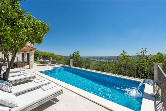 Contemporary Escape, Vacation Rental in Dalmatia - Dubrovnik, Croatia, Martinovici, Dalmatia - Dubrovnik