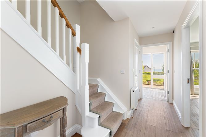 https://photos-a.propertyimages.ie/media/2/2/9/4927922/ae853c99-6a30-495c-aba7-cf64ca0d866b_l.jpg
