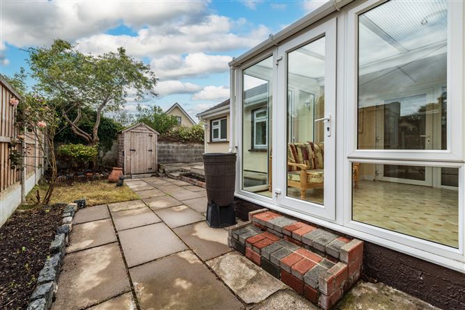 https://photos-a.propertyimages.ie/media/2/2/9/4953922/85077268-5148-462b-a1a6-2566a9025660_l.jpg