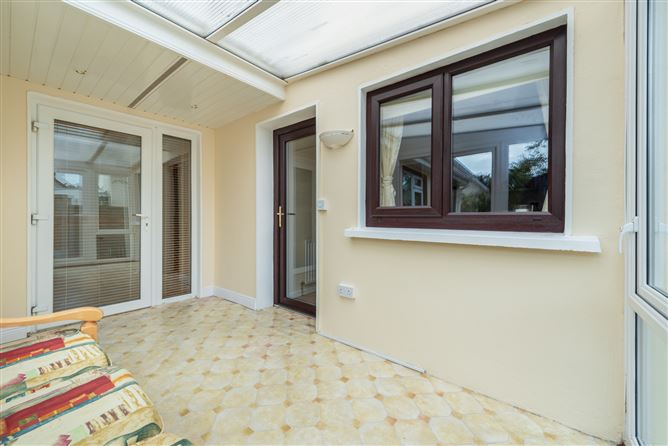 https://photos-a.propertyimages.ie/media/2/2/9/4953922/85077268-5148-462b-a1a6-2566a9025660_l.jpg