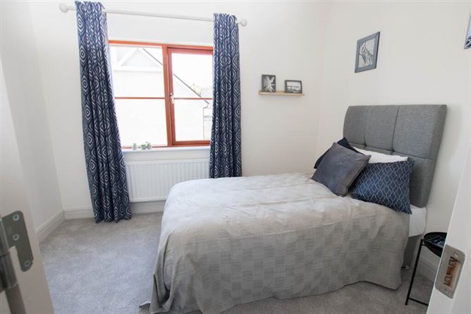 4 O'Carolan's Court, Kilronan, Ballyfarnon, Boyle, Roscommon