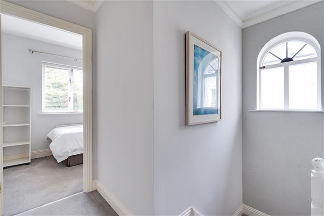 3 Shrewsbury Wood, Cabinteely, Dublin