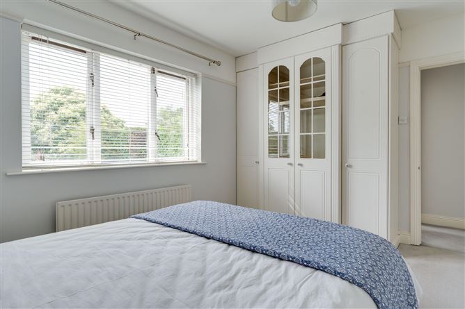 3 Shrewsbury Wood, Cabinteely, Dublin
