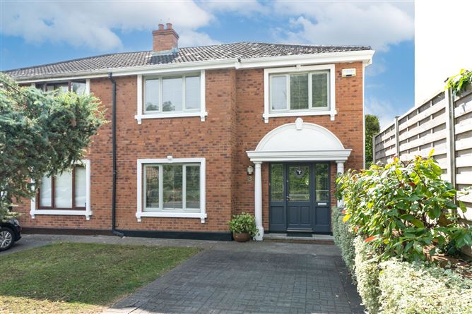 3 Shrewsbury Wood, Cabinteely, Dublin