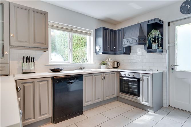 3 Shrewsbury Wood, Cabinteely, Dublin