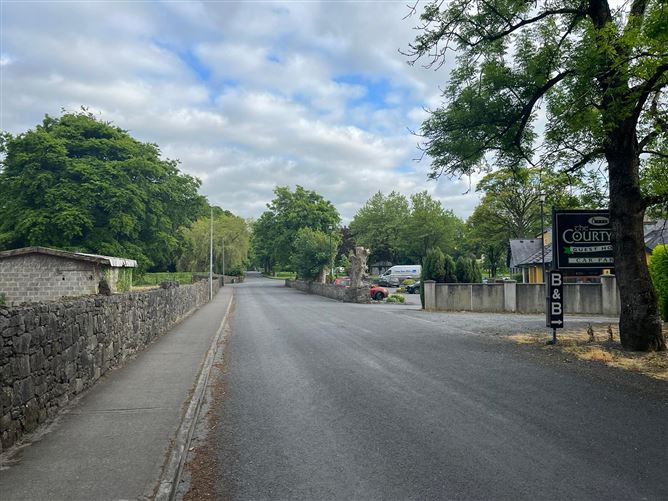Hill Road, Bunratty, Clare