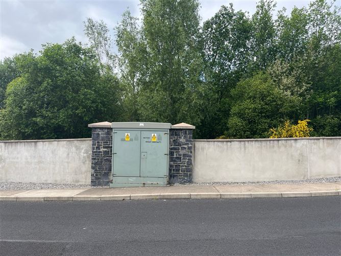 Hill Road, Bunratty, Clare