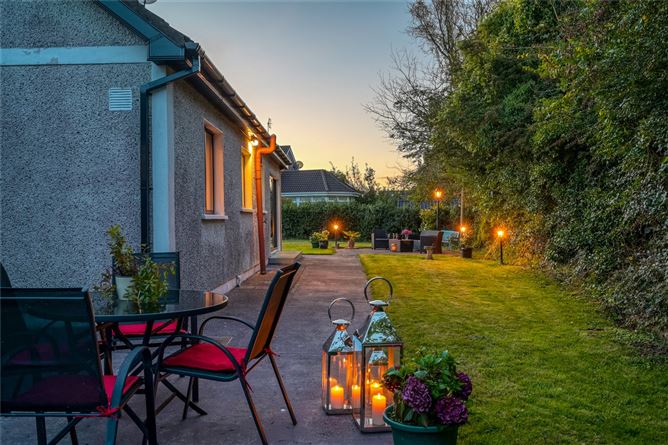Fiche, 20 Bloomingdale, Passage West, Cork