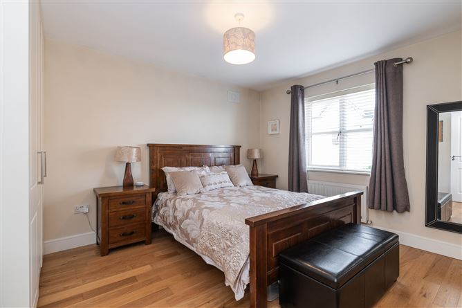 2 Loftus Lane, Belmont, Stepaside, Dublin 18