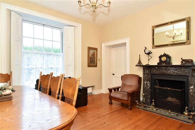 Cloosh House, Canrawer East, Oughterard, Galway